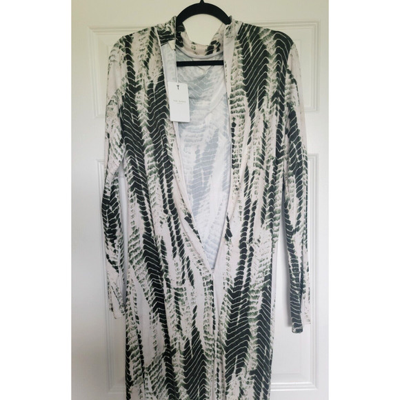 Elegant Green and White Patterned Dress - Picture 5 of 12